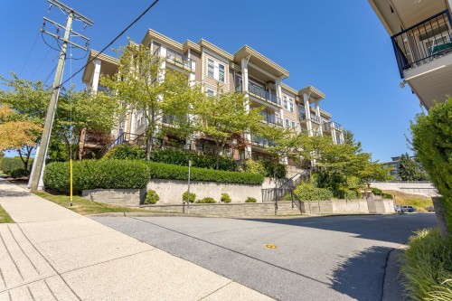 202-11580 223 Street, Maple Ridge, BC 