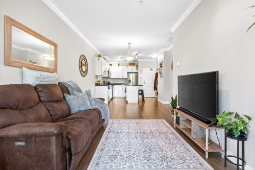 202-11580 223 Street, Maple Ridge, BC 