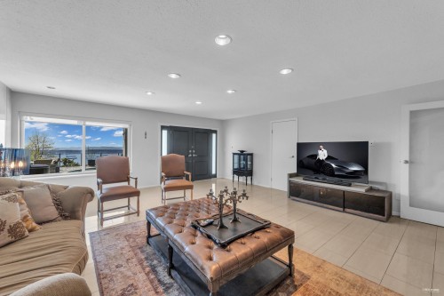 1439 Chippendale Road, West Vancouver, BC 