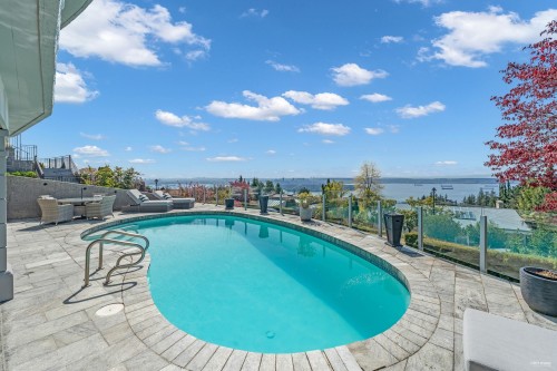 1439 Chippendale Road, West Vancouver, BC 