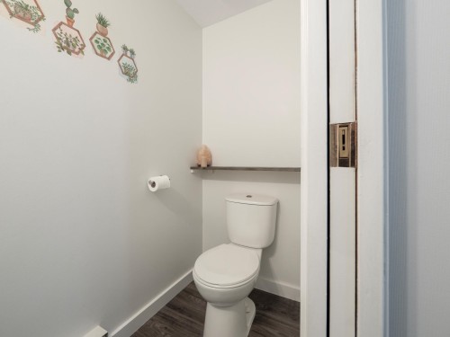 1-765 School Road, Gibsons, BC 