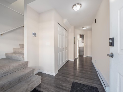 1-765 School Road, Gibsons, BC 