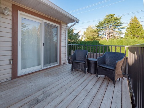 1-765 School Road, Gibsons, BC 