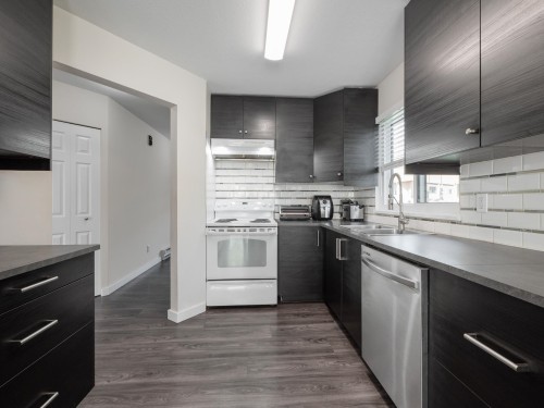 1-765 School Road, Gibsons, BC 