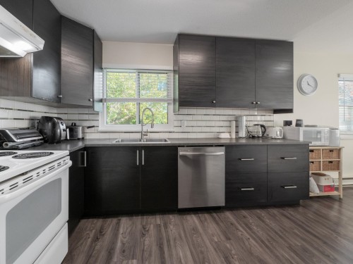 1-765 School Road, Gibsons, BC 