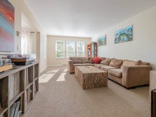 1-765 School Road, Gibsons, BC 