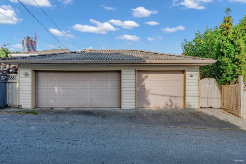 426 44Th Avenue W, Vancouver, BC 