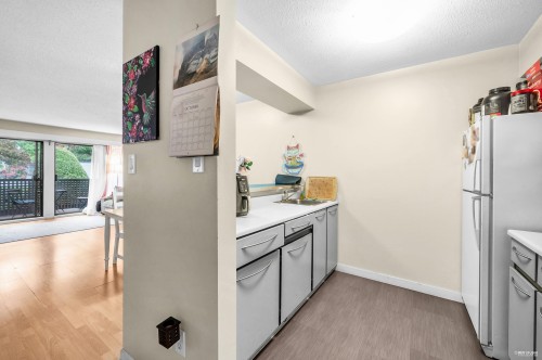 208-1955 Woodway Place, Burnaby, BC 