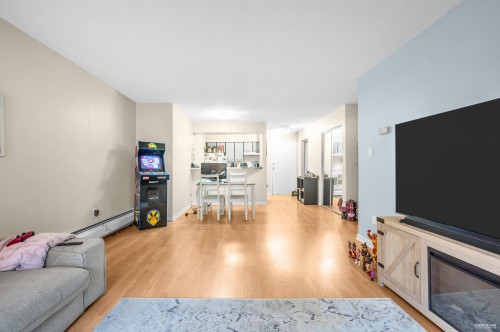 208-1955 Woodway Place, Burnaby, BC 