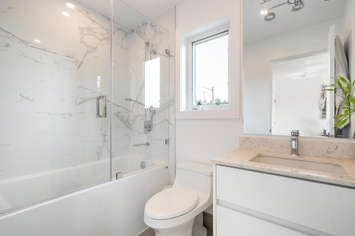 4399 Highland Boulevard, North Vancouver, BC 