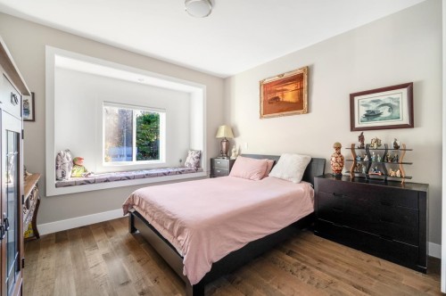 2020 Carson Court, North Vancouver, BC 