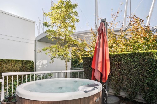 698 Citadel Parade, Vancouver, BC 