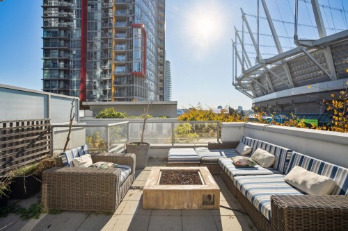 698 Citadel Parade, Vancouver, BC 