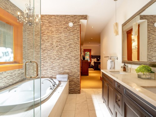 7122 Nesters Road, Whistler, BC 