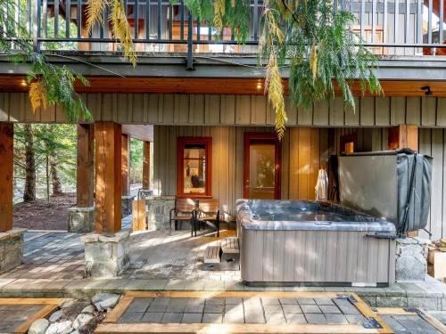 7122 Nesters Road, Whistler, BC 