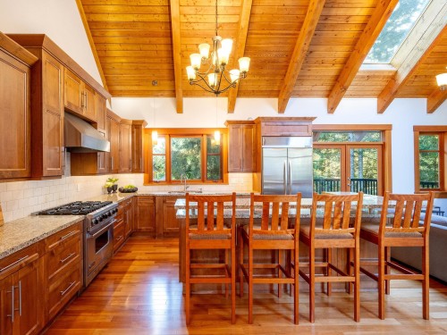 7122 Nesters Road, Whistler, BC 