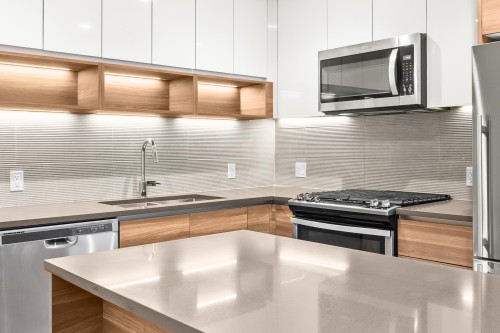 207-8850 University Crescent, Burnaby, BC 