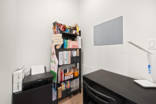 207-8850 University Crescent, Burnaby, BC 