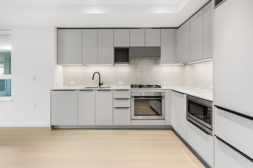 213-2015 St. Johns Street, Port Moody, BC 