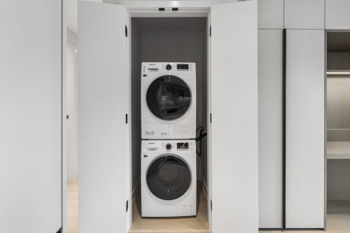 213-2015 St. Johns Street, Port Moody, BC 