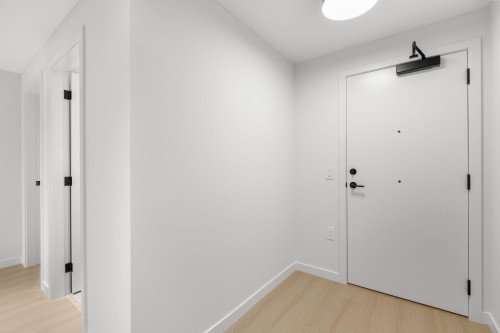 213-2015 St. Johns Street, Port Moody, BC 