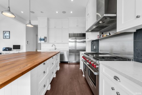 2478 Ottawa Avenue, West Vancouver, BC 