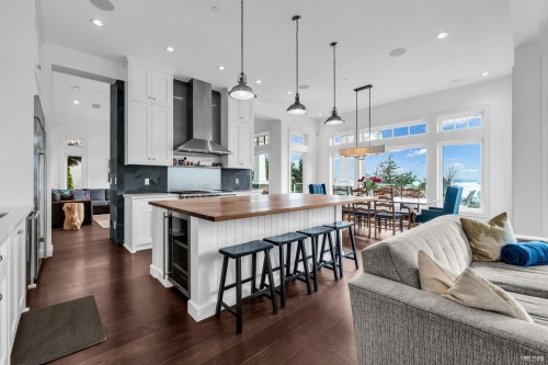 2478 Ottawa Avenue, West Vancouver, BC 