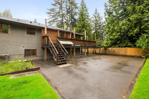 1561 Merlynn Crescent, North Vancouver, BC 