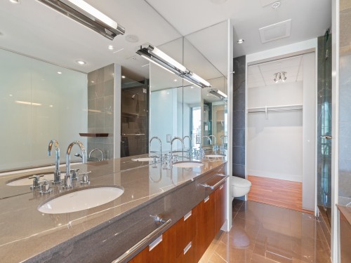 2803-1077 Cordova Street W, Vancouver, BC 