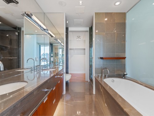 2803-1077 Cordova Street W, Vancouver, BC 