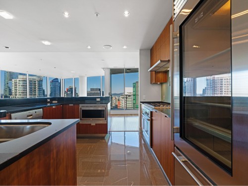 2803-1077 Cordova Street W, Vancouver, BC 
