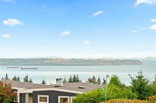 4579 Woodgreen Court, West Vancouver, BC 