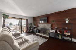 307-466 Eighth Avenue E New Westminster, BC V3L 4L2