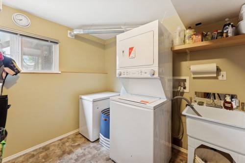 558 Draycott Street, Coquitlam, BC 