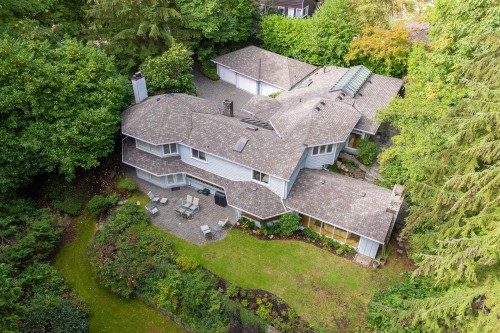 4708 Dogwood Lane, West Vancouver, BC 
