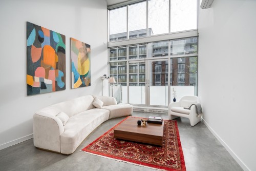 PH609-53 Hastings Street W Vancouver, BC V6B 1G4