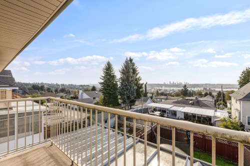 1020 Stewart Avenue, Coquitlam, BC 