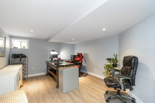 1020 Stewart Avenue, Coquitlam, BC 