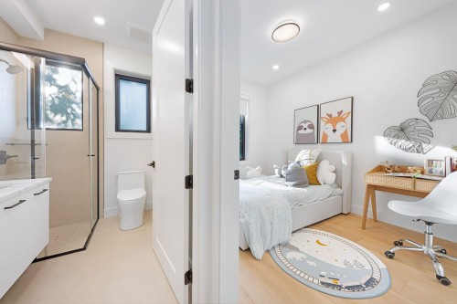 2-1233 37Th Avenue E, Vancouver, BC 