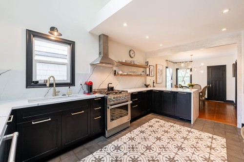 341 22Nd Avenue W, Vancouver, BC 