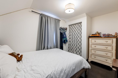 341 22Nd Avenue W, Vancouver, BC 