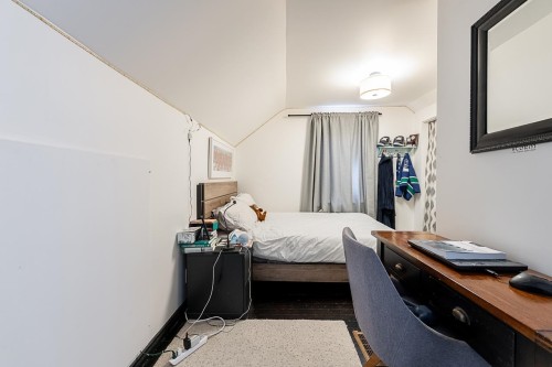 341 22Nd Avenue W, Vancouver, BC 