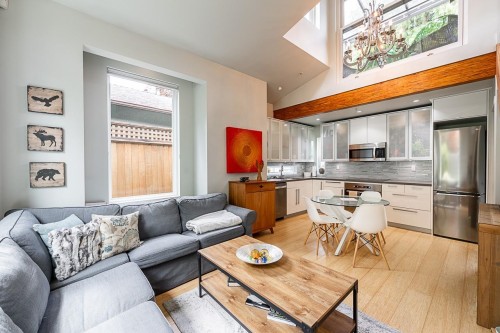 341 22Nd Avenue W, Vancouver, BC 