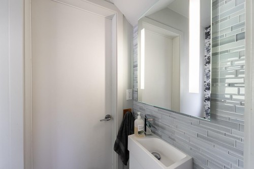 341 22Nd Avenue W, Vancouver, BC 