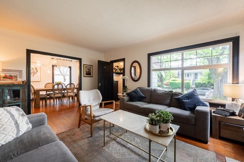 341 22Nd Avenue W, Vancouver, BC 