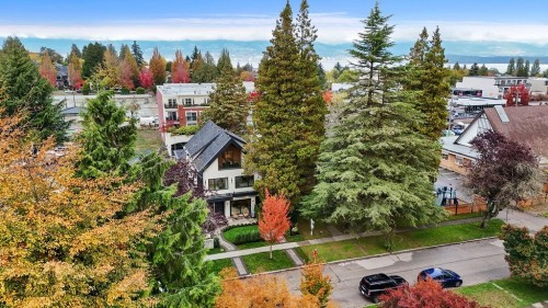 2-4549 11Th Avenue W, Vancouver, BC 