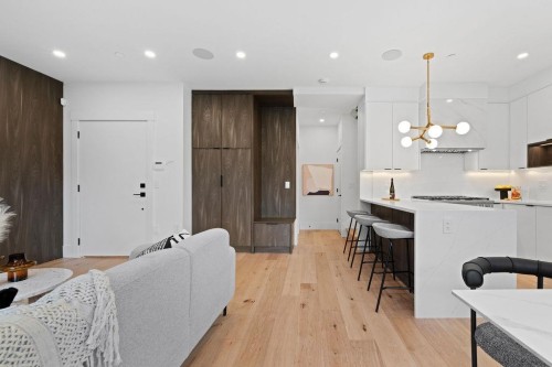 2-4549 11Th Avenue W, Vancouver, BC 