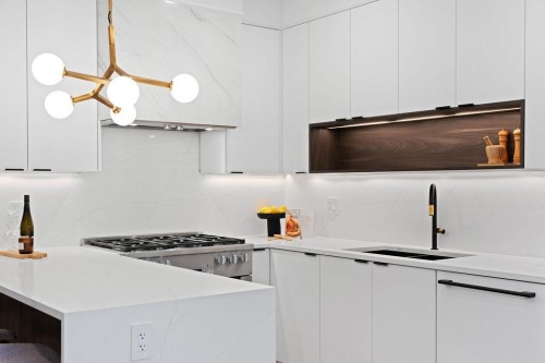 2-4549 11Th Avenue W, Vancouver, BC 