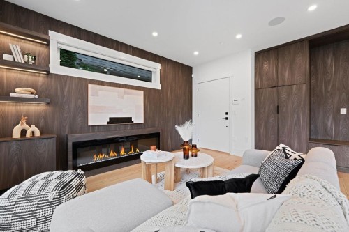 2-4549 11Th Avenue W, Vancouver, BC 