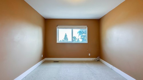 4825 Headland Close, West Vancouver, BC 